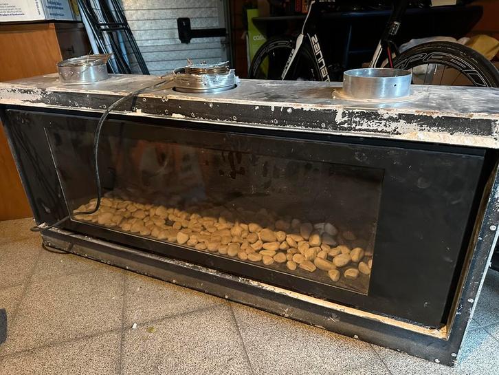 Elektrische gaskachel met afstandsbediening- Well Straler, Huis en Inrichting, Kachels, Gebruikt, Inbouw, Gaskachel, Gas, Ophalen