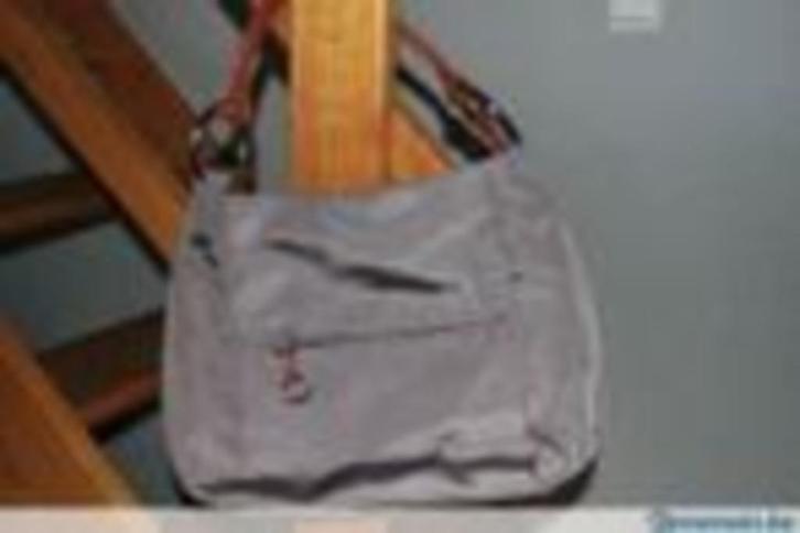 Sac Séquoia en tissu couleur taupe, Handtassen en Accessoires, Tassen | Damestassen, Zo goed als nieuw, Grijs, Ophalen of Verzenden