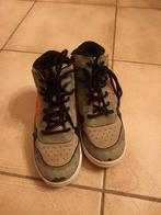 Kinderschoenen, Enlèvement ou Envoi, Garçon