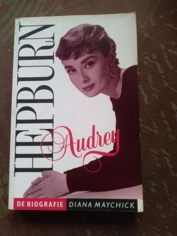 AUDREY  HEPBURN /  Biografie beschikbaar voor biedingen