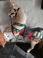 Ancien cheval de manège en bois, Enlèvement