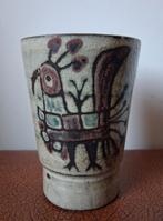 Vase du milieu du siècle, Enlèvement ou Envoi