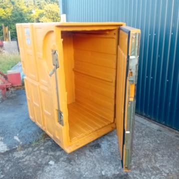 Rack, armoire, box, cageot à roulettes  beschikbaar voor biedingen