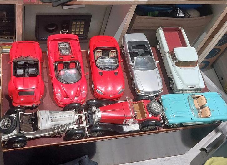 Lot van schaalmodel auto's  1/18, Hobby en Vrije tijd, Modelauto's | 1:18, Zo goed als nieuw, Auto, Overige merken, Ophalen