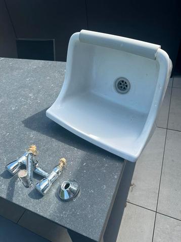 Uitstortgootsteen, Doe-het-zelf en Bouw, Sanitair, Ophalen, Gebruikt, Kraan