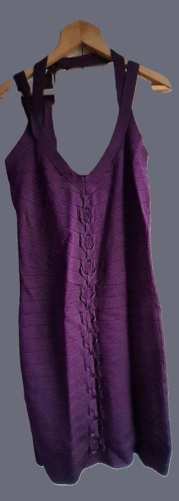 Karen Millen halterband jurk, Kleding | Dames, Jurken, Zo goed als nieuw, Maat 42/44 (L), Paars, Boven de knie, Ophalen of Verzenden