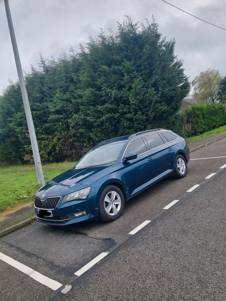 Skoda superb combi 2.0 tdi 150, Autos, Skoda, Particulier, Superb, Boîte manuelle, Enlèvement