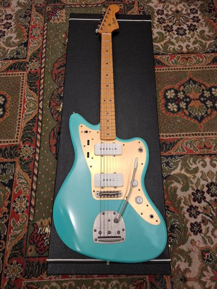 Squier 40th anniversary jazzmaster, Musique & Instruments, Instruments à corde | Guitares | Électriques, Comme neuf, Solid body