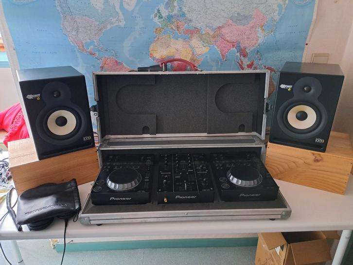 Pioneer CDJ350 2x + DJM350 + Rokit 6 actieve boxen, Muziek en Instrumenten, Dj-sets en Draaitafels, Zo goed als nieuw, Pioneer