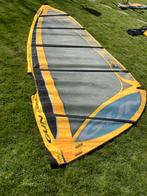 Windsurfzeil Gun 5.7 met draagtas., Watersport en Boten, Windsurfen, Ophalen, Zo goed als nieuw, Zeil, Met draagtas