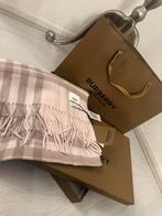 Burberry sjaal, Kleding | Dames, Mutsen, Sjaals en Handschoenen, Ophalen of Verzenden, Nieuw, Maat 42/44 (L), Sjaal