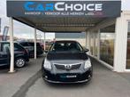 Toyota Avensis 2.2d •Navi• •Cruise• [GARANTIE+CARPASS], Auto's, Toyota, Avensis, Zwart, Zwart, Leder