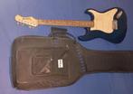 Legacy elektrische gitaar met tas, Muziek en Instrumenten, Snaarinstrumenten | Gitaren | Elektrisch, Ophalen of Verzenden, Gebruikt