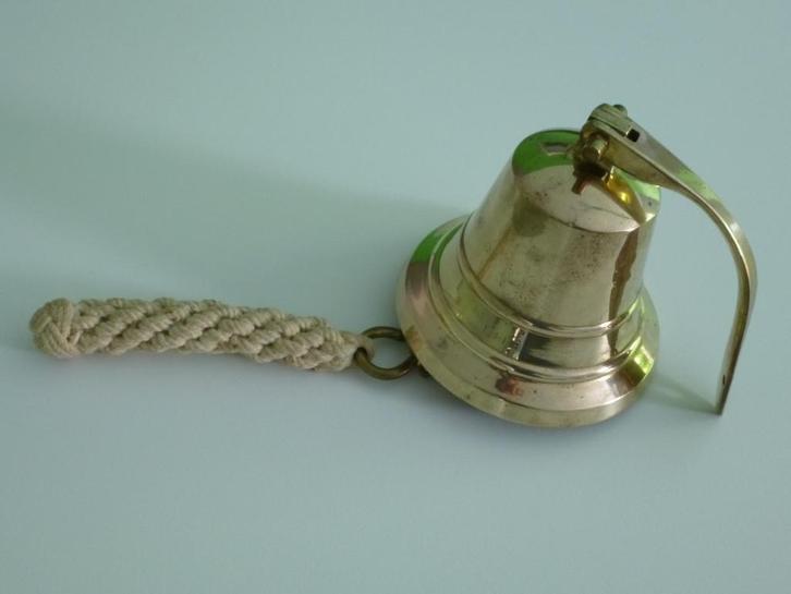 Cloche en bronze avec support, Antiek en Kunst, Antiek | Brons en Koper, Brons, Ophalen