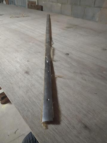 entre-porte en inox  beschikbaar voor biedingen