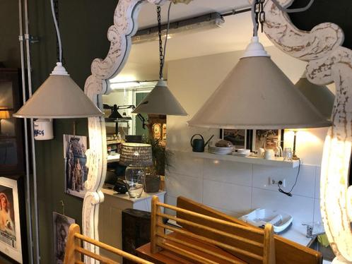 Prachtige Set Frans Brocante Hanglampjes., Antiek en Kunst, Antiek | Verlichting, Ophalen of Verzenden