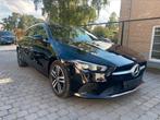 MERCEDES CLA 200 AVEC SEULEMENT 28 000 KM !!, Autos, Mercedes-Benz, 5 places, Carnet d'entretien, Noir, Break