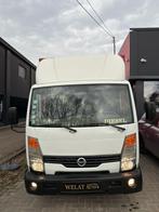 NISSAN CABSTAR 2014 DIESEL 2.5 MOTOR 122.000 K/LICHTEVRACHT, Auto's, Bestelwagens en Lichte vracht, 2500 cc, Euro 5, Bedrijf, Diesel