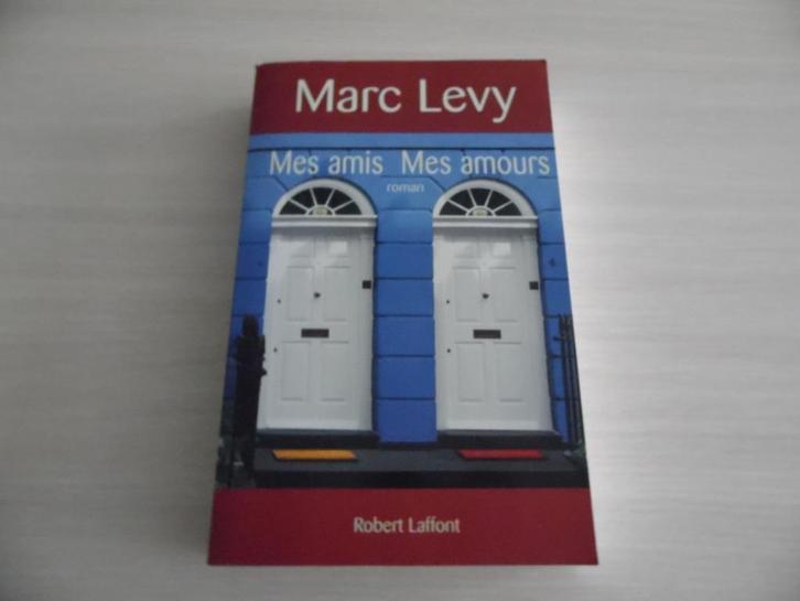 MES AMIS MES AMOURS         MARC LEVY, Livres, Romans, Comme neuf, Europe autre, Enlèvement ou Envoi