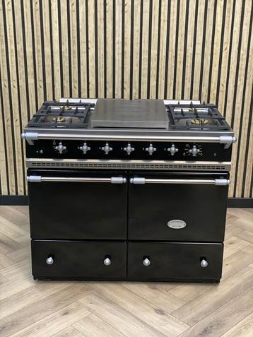 Luxe fornuis Lacanche Zwart Gas + Coup de Feu + Dubbele Oven beschikbaar voor biedingen