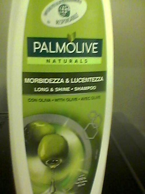 shampoing palmolive(olive)+déo dove stick+anti-cerne, Handtassen en Accessoires, Uiterlijk | Lichaamsverzorging, Nieuw, Ophalen