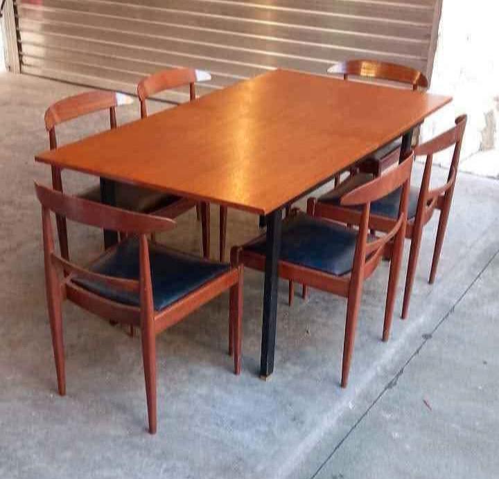 Vintage Scandinavische teakhouten tafel en stoelen uit de ja, Huis en Inrichting, Woonaccessoires | Overige, Zo goed als nieuw