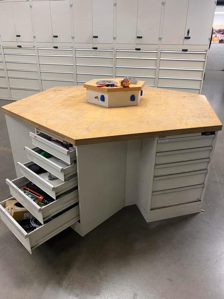 Établi garant, Doe-het-zelf en Bouw, Werkbanken, Zo goed als nieuw, Ophalen