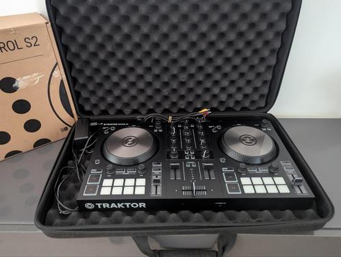 Traktor Kontrol S2 MK3 + software + draagtas, Muziek en Instrumenten, Dj-sets en Draaitafels, Zo goed als nieuw, Ophalen of Verzenden