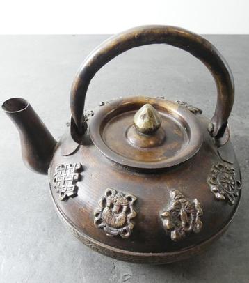 Tibetaanse koperen theepot [1726] beschikbaar voor biedingen