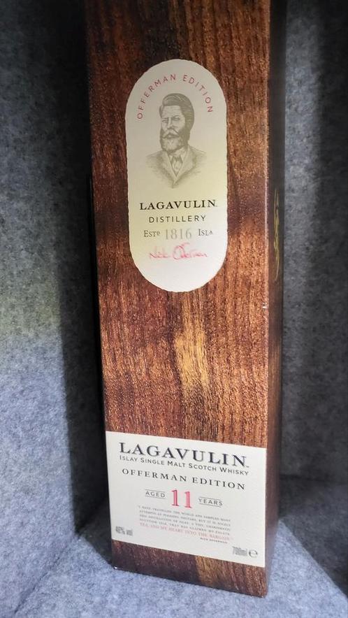 Unieke Nick Offerman collectie Lagavulin 11 jaar., Collections, Vins, Neuf, Autres types, Autres régions, Pleine, Enlèvement ou Envoi