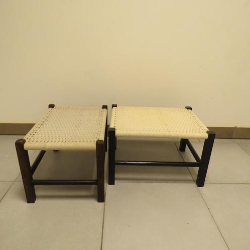 Vintage Deense poef kruk geweven zitting jaren 60 .2 stuks, Antiek en Kunst, Curiosa en Brocante, Ophalen of Verzenden