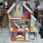 houten poppenhuis met houten meubelen, Kinderen en Baby's, Meubelstuk of Keukentje, Zo goed als nieuw, Ophalen