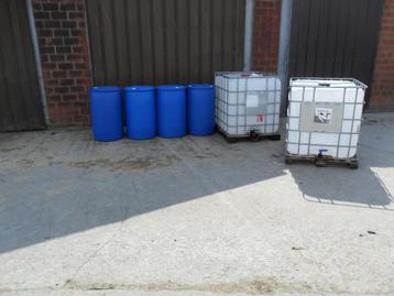 Cubi 1000litres et futs 200litres, Articles professionnels, Enlèvement