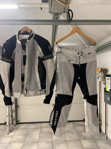 Prachtig motorpak voor dames. Maat: M beschikbaar voor biedingen