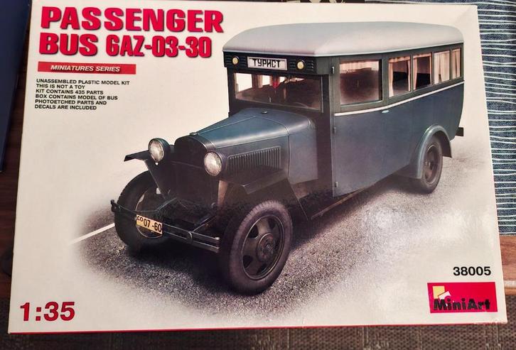 Miniart Passenger Bus GAZ-03-30, Hobby en Vrije tijd, Modelbouw | Auto's en Voertuigen, Nieuw, Truck, 1:32 tot 1:50, Overige merken
