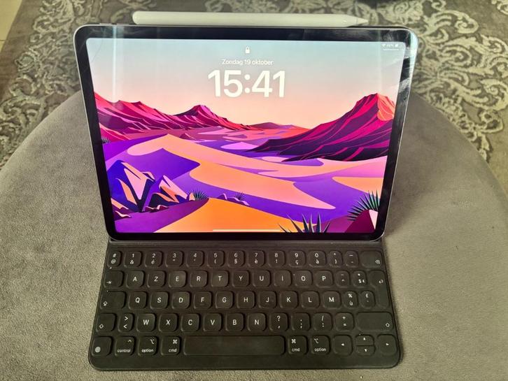 Smart Folio Keyboard / toetsenbord, Computers en Software, Toetsenborden, Zo goed als nieuw, Azerty, Draadloos, Opvouwbaar, Ophalen of Verzenden