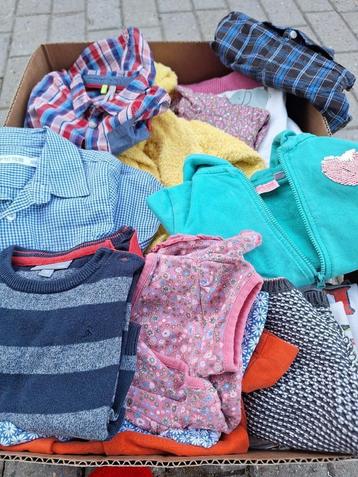 Doos met kinderkleding maat 68 - 74, Enlèvement, Utilisé, Autres tailles