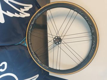 Roues tubulaires Campagnolo Bora One 35