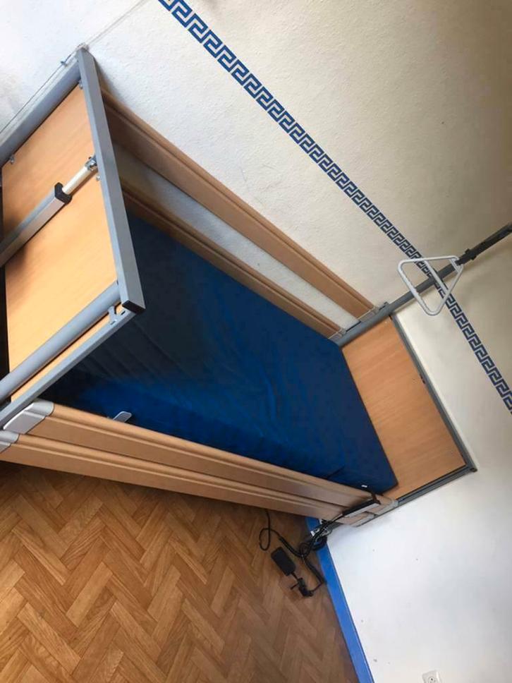 medisch bed, Diversen, Verpleegmiddelen, Zo goed als nieuw, Ophalen