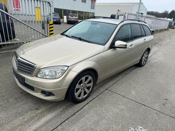 Mercedes-Benz C200 - open dak - leder - navigatie  disponible aux enchères