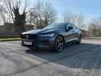 Volvo S60 B5 mild-hybride AWD - Ultimate dark - HarmanKardon, Auto's, Volvo, Automaat, 1969 cc, Blauw, Dealer onderhouden