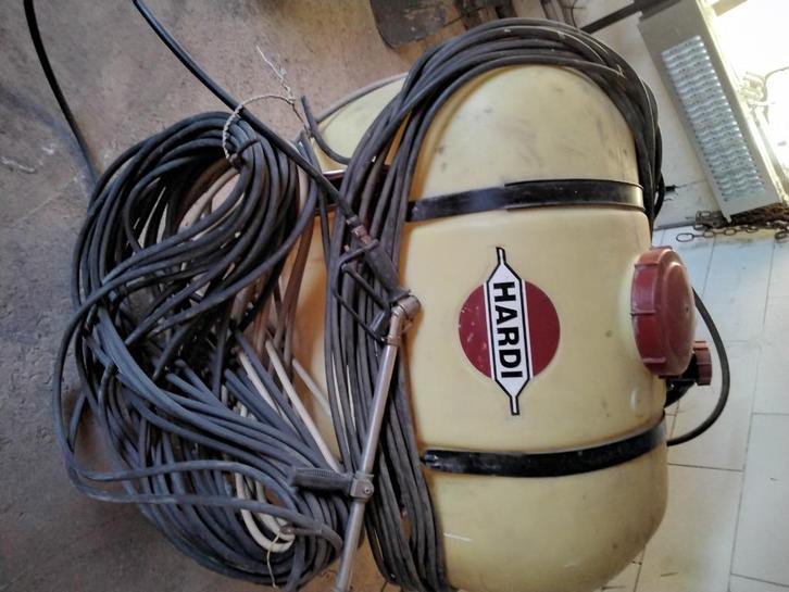 Pulverisateur porté Hardi 400l, Zakelijke goederen, Landbouw | Werktuigen, Serretuinbouw, Veehouderij, Overige, Beregening en Drainage