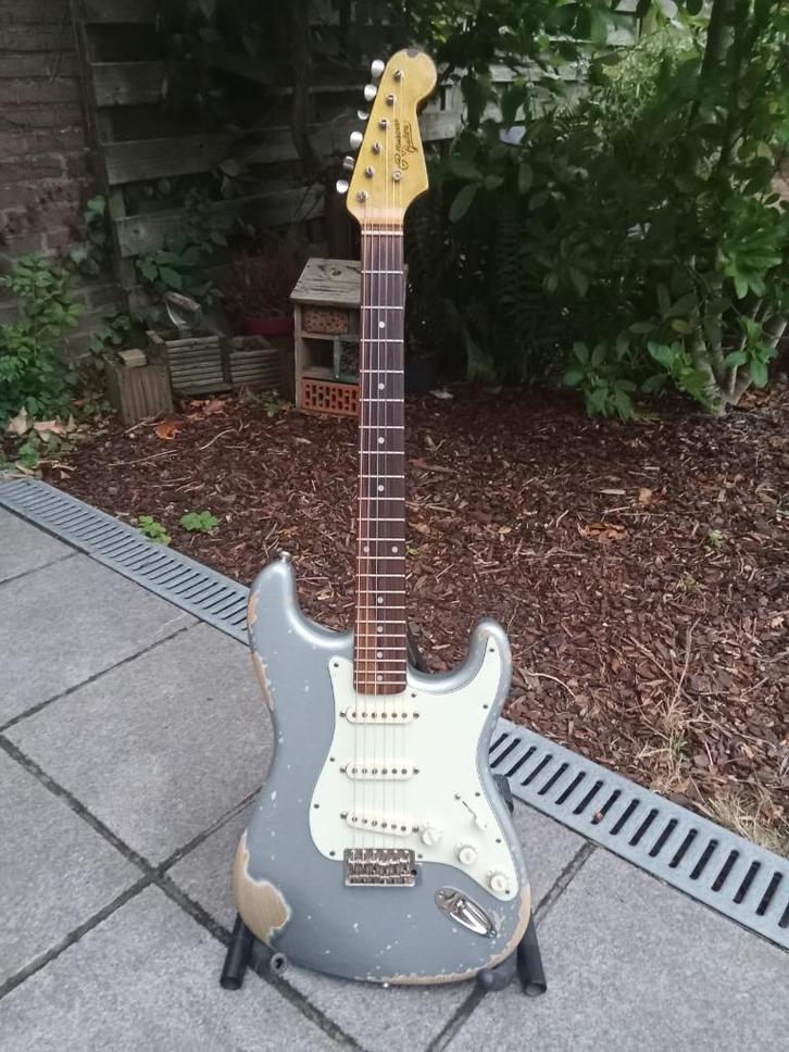 Rittenhouse 60's sonic blue stratocaster, Musique & Instruments, Instruments à corde | Guitares | Électriques, Comme neuf, Solid body
