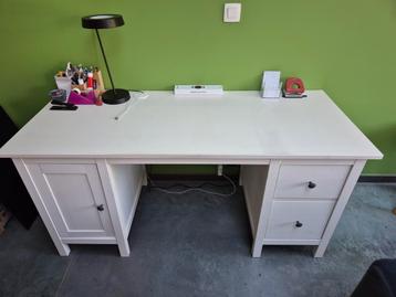 Bureau hemnes ikea beschikbaar voor biedingen