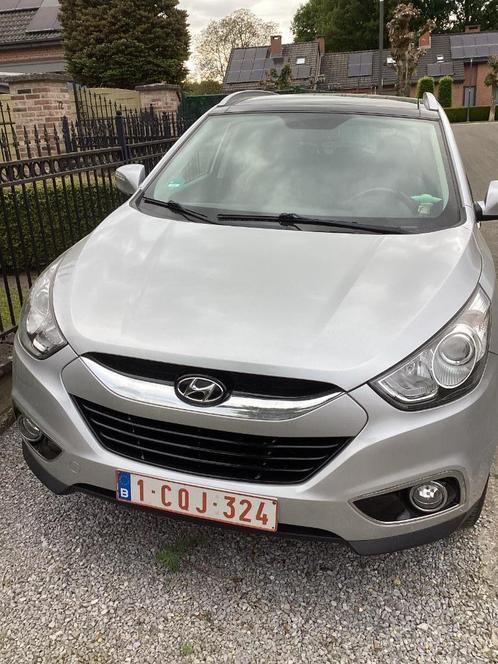 hyundai tucson ix35 4x4 2.0CRDI, Auto's, Hyundai, Particulier, iX35, 4x4, ABS, Achteruitrijcamera, Airbags, Airconditioning, Alarm
