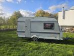 Caravan Hobby in propere staat – met voortent, Caravans en Kamperen, Caravans, Hobby, Omvormbare zithoek, 750 - 1000 kg, 5 tot 6 meter