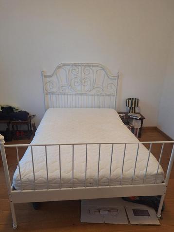 queen-size bed (140cm x 200cm) beschikbaar voor biedingen