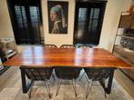 Boomstamtafel in acaciahout en 6 stoelen, Huis en Inrichting, Ophalen, Zo goed als nieuw