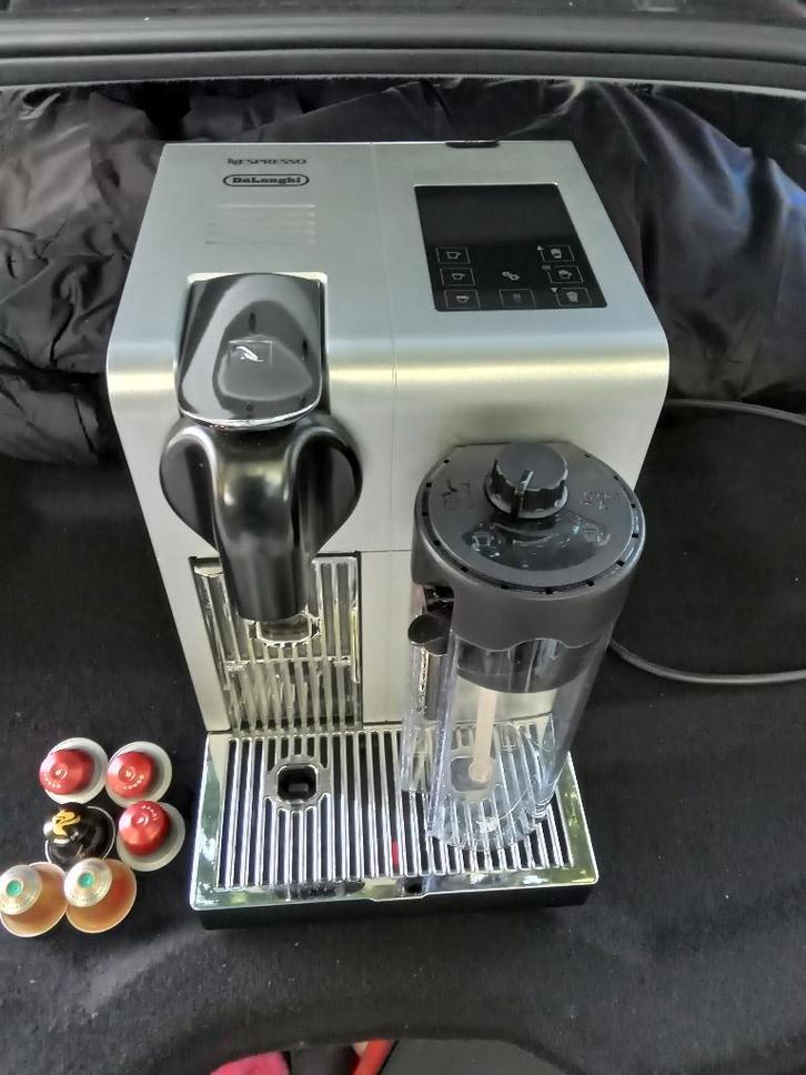 Delonghi Latissima pro, Elektronische apparatuur, Koffiezetapparaten, Gebruikt, Koffiepads en cups, Koffiemachine, Afneembaar waterreservoir