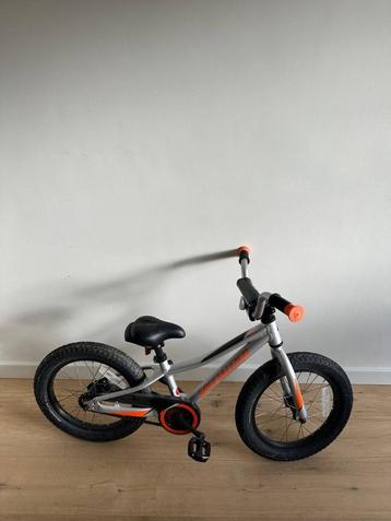 Specialized Riprock 16" Kids’ Bike disponible aux enchères